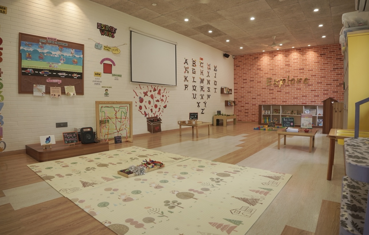 Space at Holakids
